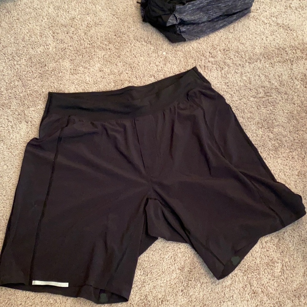 Lululemon black shorts size large